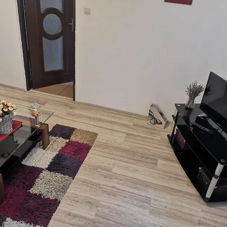 Deea Apartament شقة كرايوفا