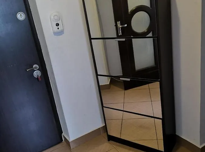 Deea Apartament * كرايوفا